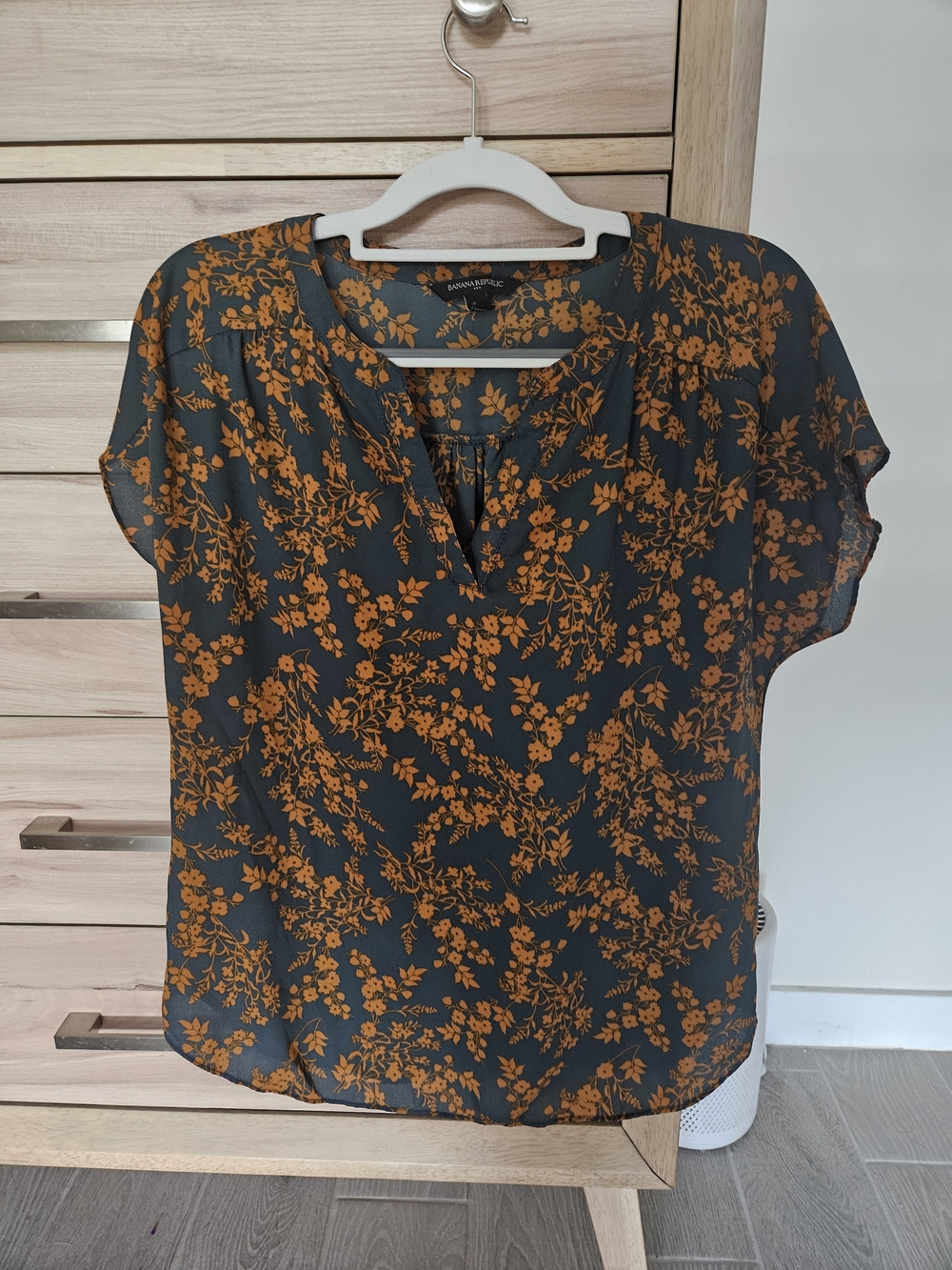 Banana Republic Black and Orange Floral Short Sleeve Blouse